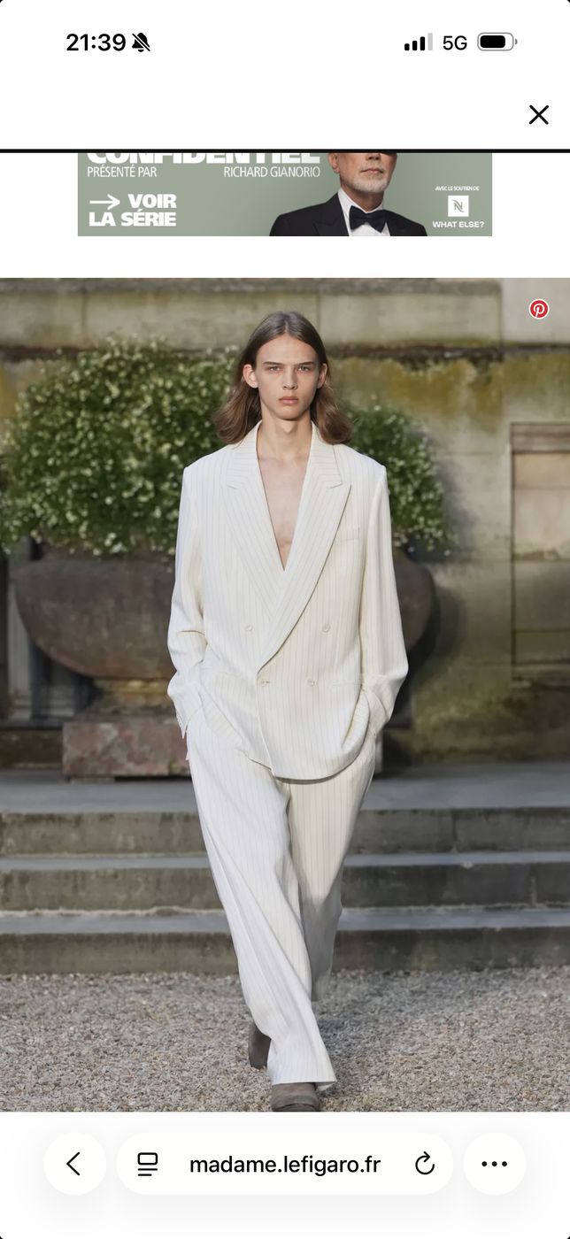 Inspiration mannequin Authentic Cashmere 08